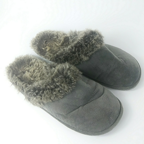 Restoration Hardware Luxe Faux Fur Slippers 2 - Picture 2 of 16